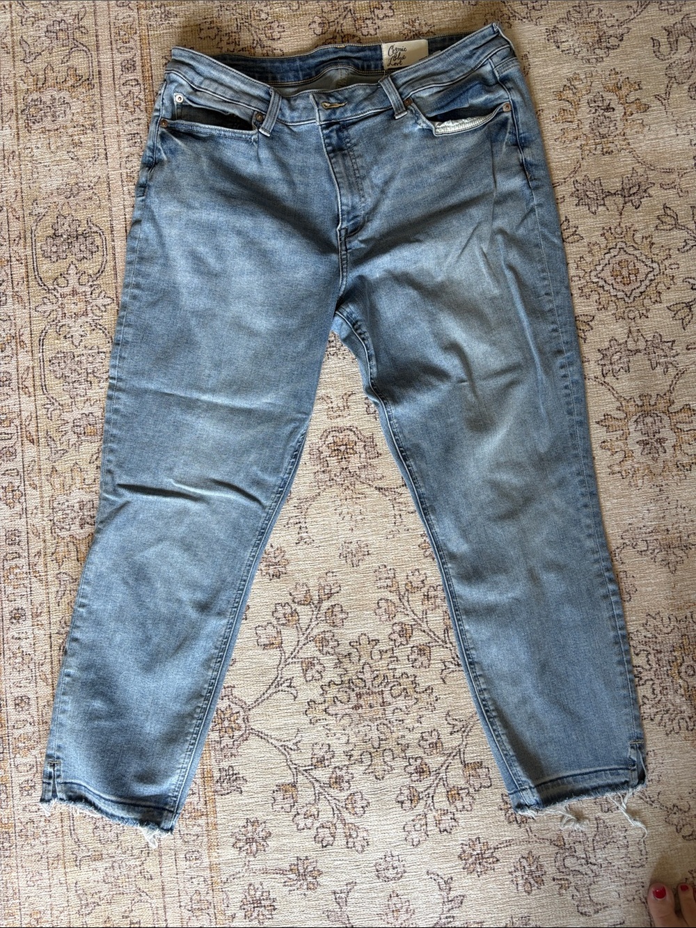Ankle-Length Cropped Jeans in Light Blue